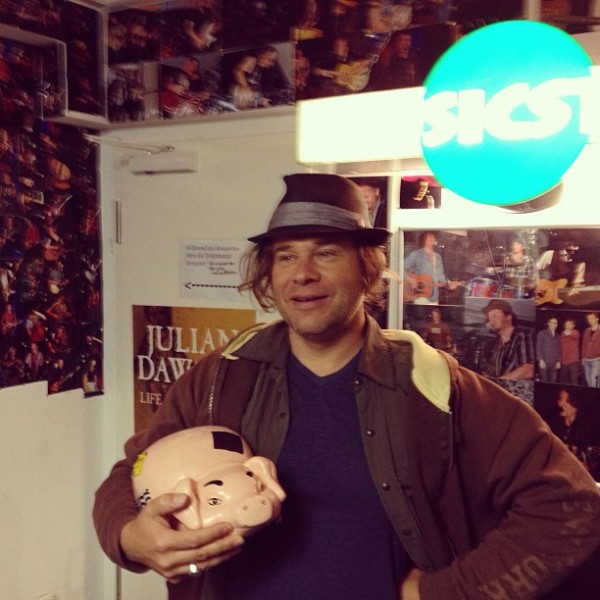 Mein Schwein! this famous  pig was passed around for tips at #themusicstar #norderstedt #germany