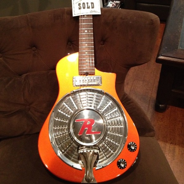 My first new guitar in 15 years!! It's an #asherguitars electric resonator with a 1958 Rambler hubcap! Comin to a show near you!